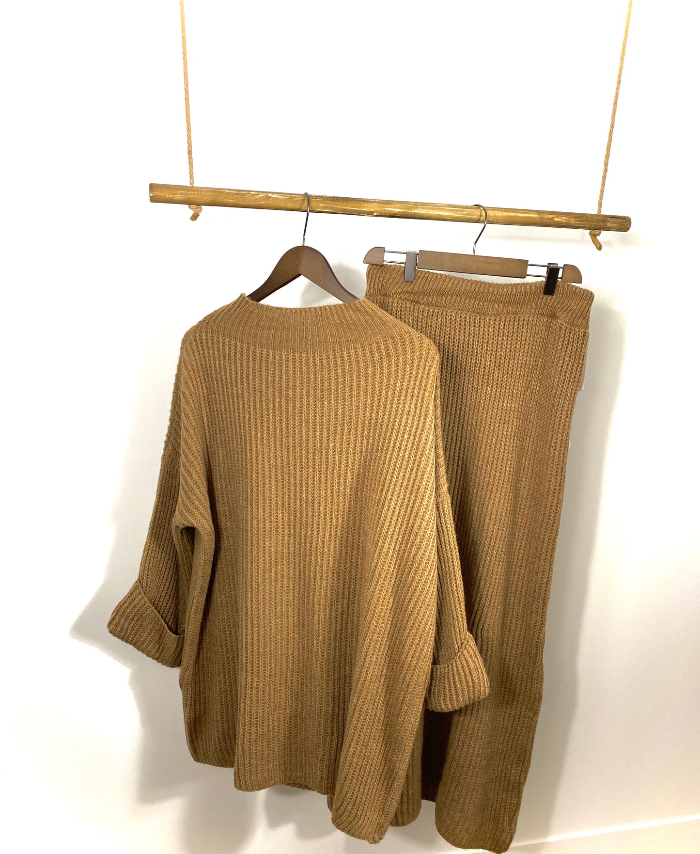 Ensemble Mira camel